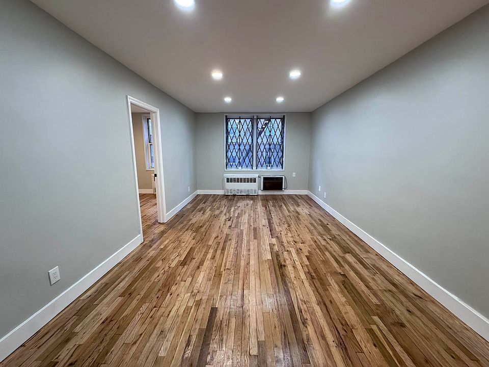 1st image of 1750 E 14th St #2
