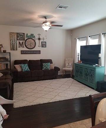 3rd image of 9026 Kissena Park