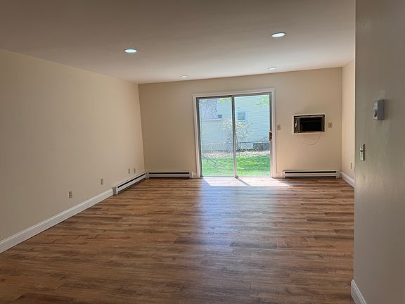 3rd image of 282 Ballston Ave APT 2