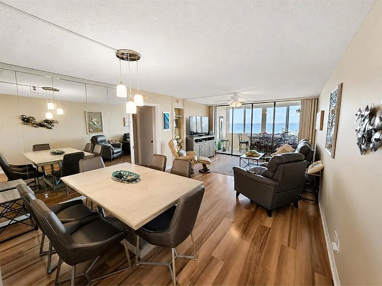 2616 Cove Cay Dr #801 — Photo 5