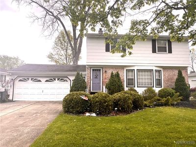 1323 Doebler Dr, North Tonawanda, NY, 14120