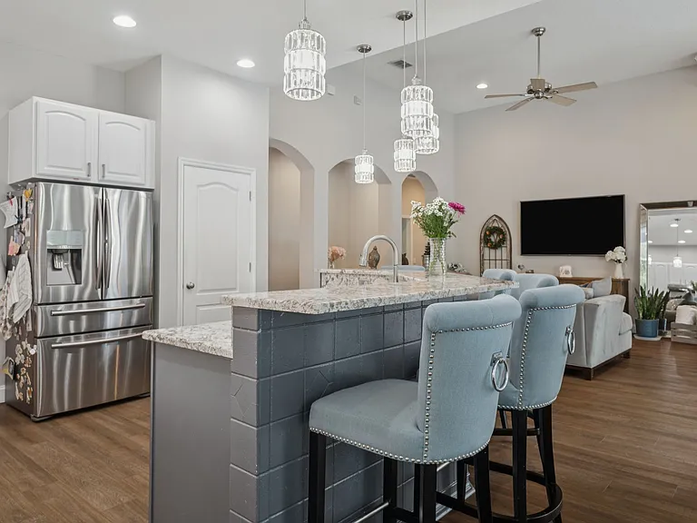11329 Minaret Dr — Photo 5
