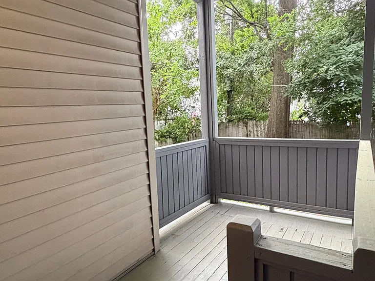 27 Hosmer St #1A — Photo 19