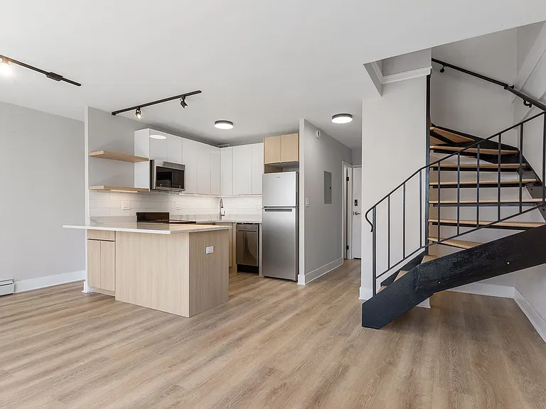 The Duplex Tower — Photo 110