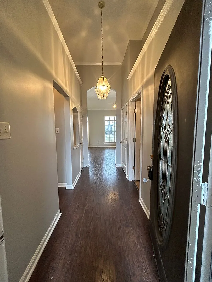 Glen Ridge Subdivision! Large Bonus Room Upstairs! — Photo 4