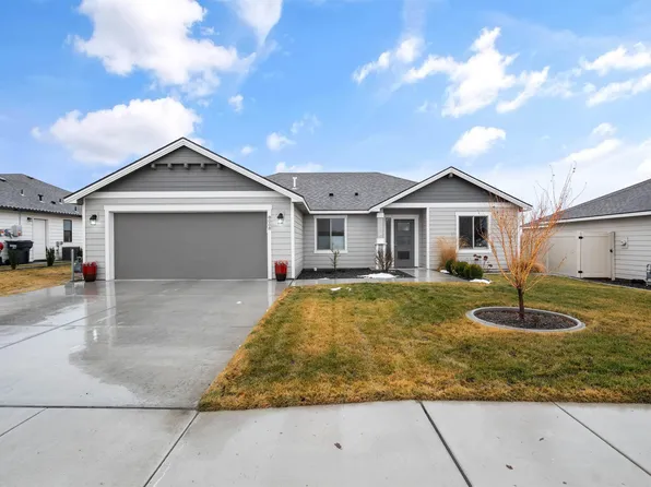 8008 Babine Dr, Pasco, WA 99301