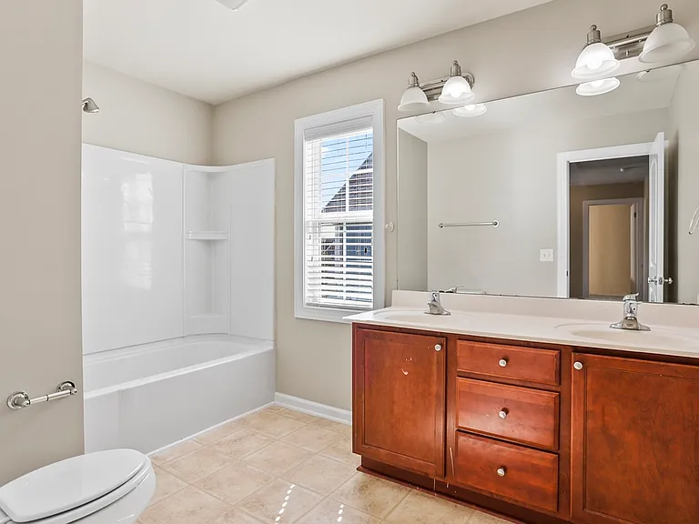 5 Cross Gate Ct — Photo 36