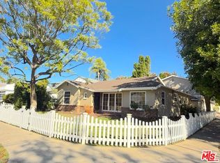 5500 Colbath Ave, Van Nuys, CA 91401