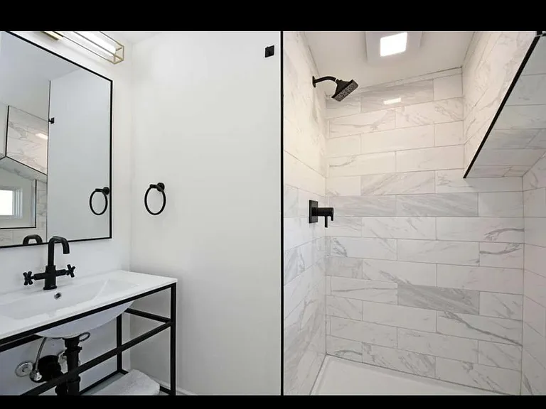 216 E 8th St #2 — Photo 24