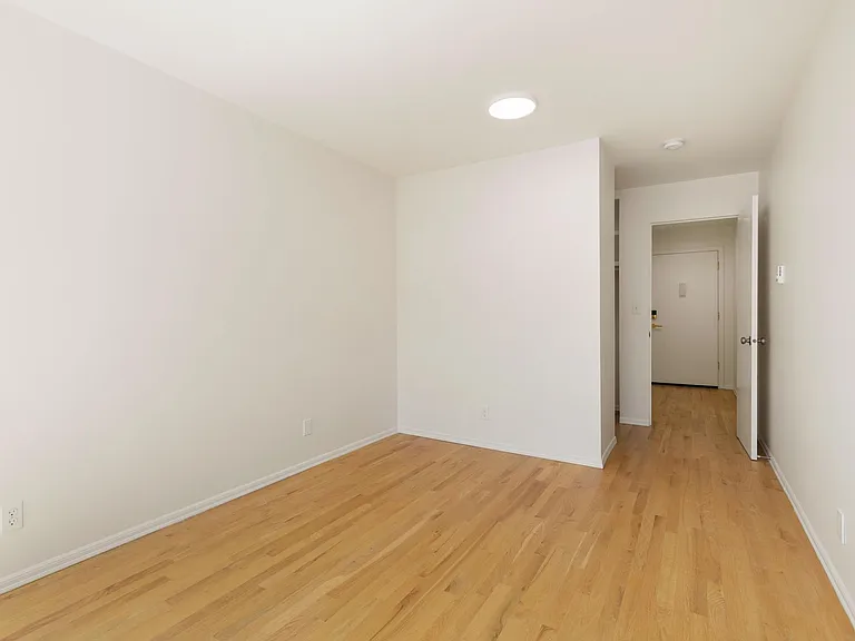 Century Terrace — Photo 9