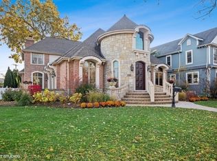 205 S Cumberland Ave, Park Ridge, IL 60068