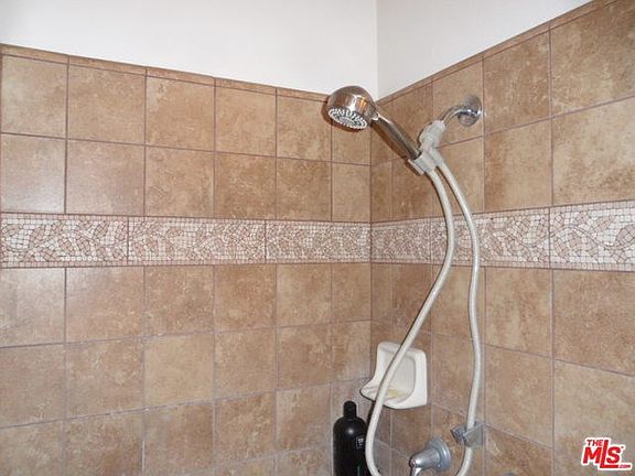 3rd image of 1181 E Estio Cir