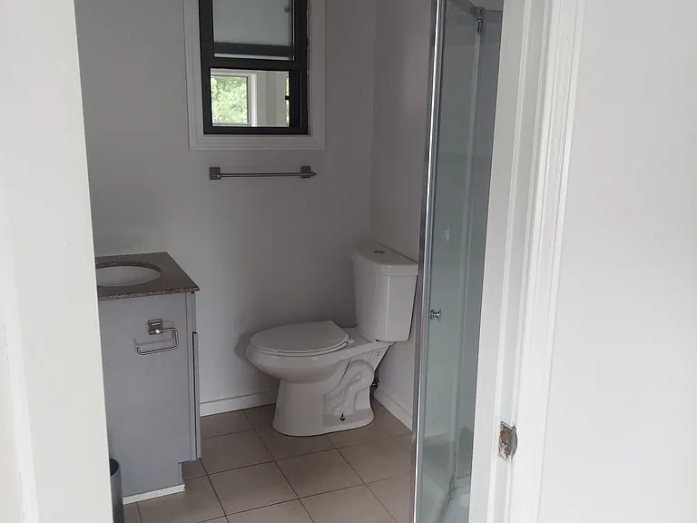 1541 Main St #B — Photo 11