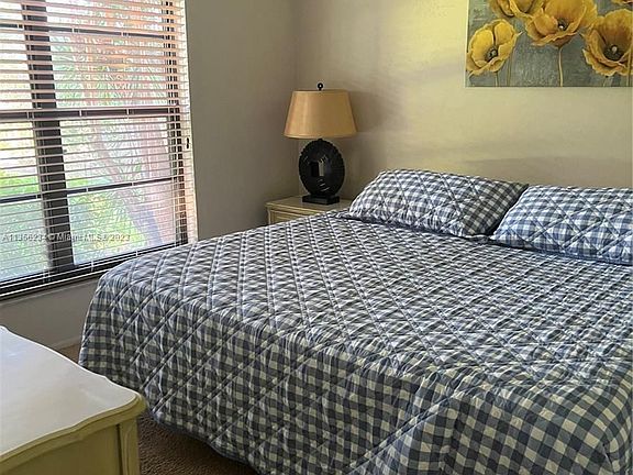 5th image of 28 Manor Ter #9-104