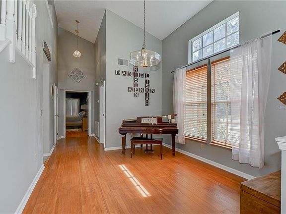 5th image of 2412 Kenwick Dr
