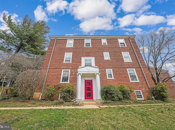 3701 39th St NW APT A181, Washington, DC 20016