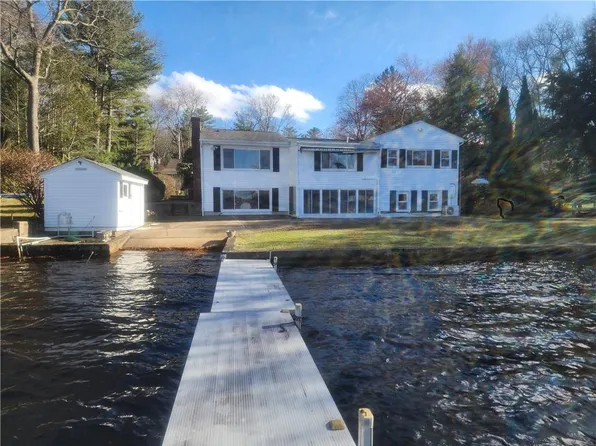 52 Lake Shore Dr, Johnston, RI 02919