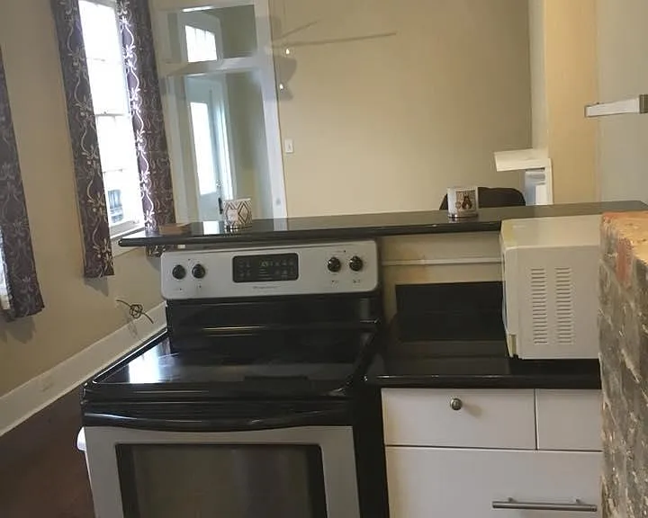 2238 Annunciation St — Photo 5