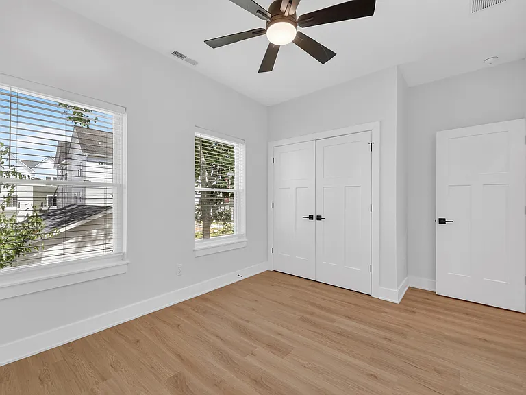 2439 Guilford Ave — Photo 26