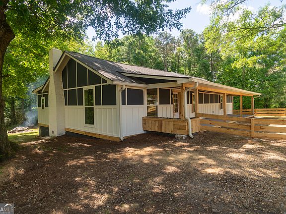 5th image of 4117 Mason Creek Rd