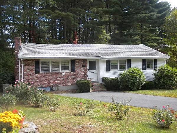 1st image of 28 Heather Dr