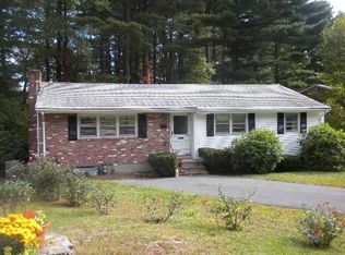 28 Heather Dr, Norwood, MA 02062