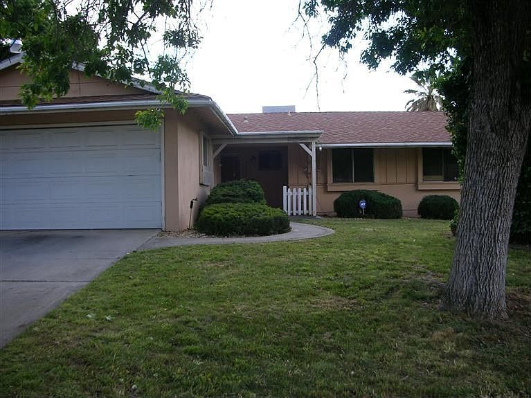 1st image of 4213 Sloan Dr