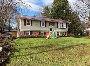 86 Berkshire Dr, Valatie, NY 12184