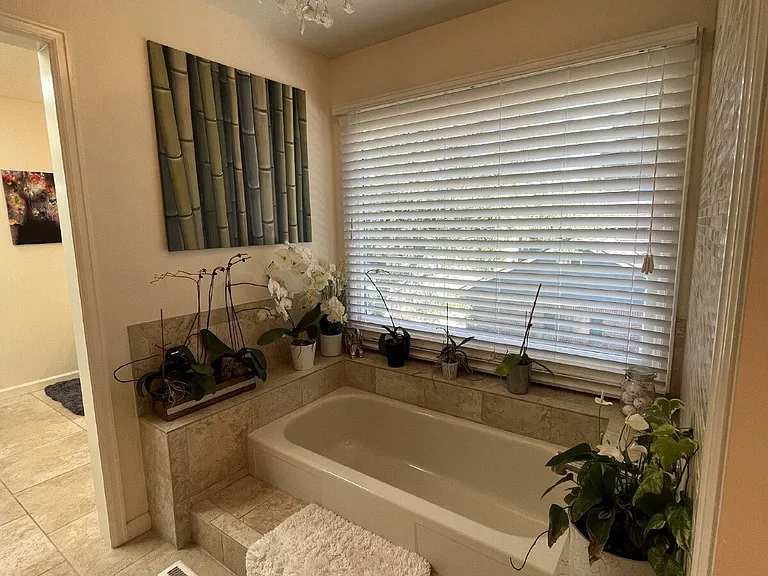 10739 E Crestridge Cir — Photo 40