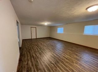 1944 S 52nd St, Lincoln, NE 68506