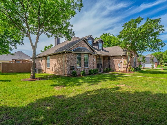 3rd image of 2114 Sagewood Dr