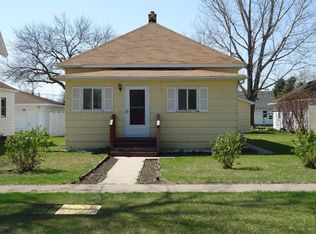 517 4th St SE, Barnesville, MN 56514