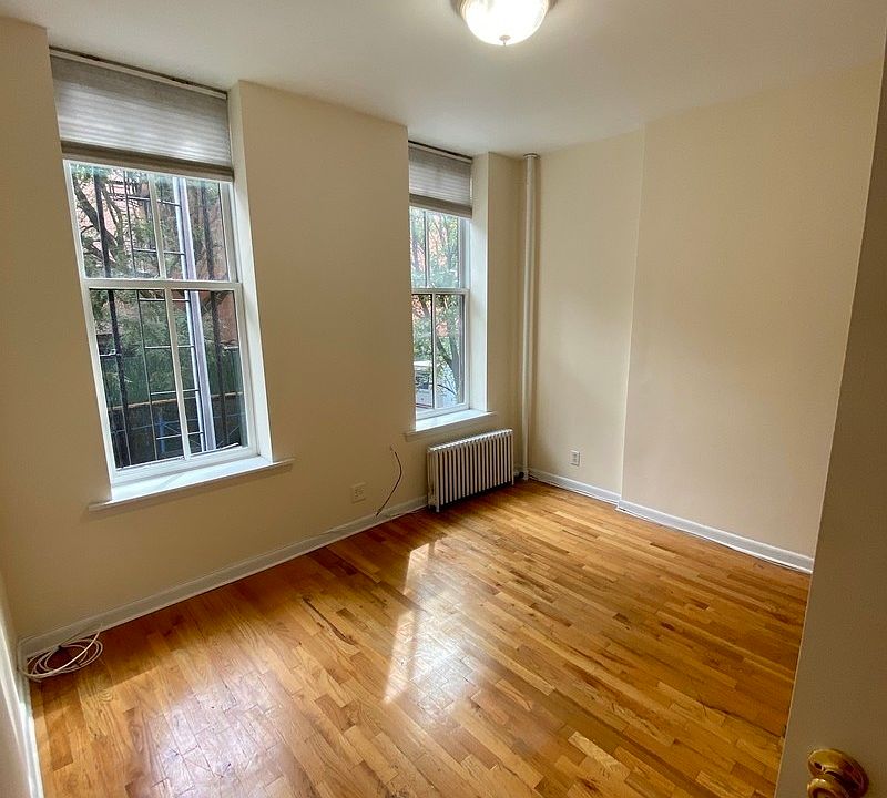 1st image of 87 Christopher St APT 4
