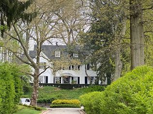 426 Woodland Rd, Sewickley, PA 15143