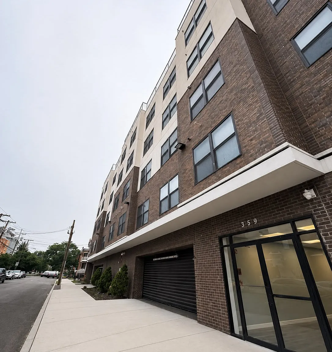 1 bed, $1,800 — Photo 1