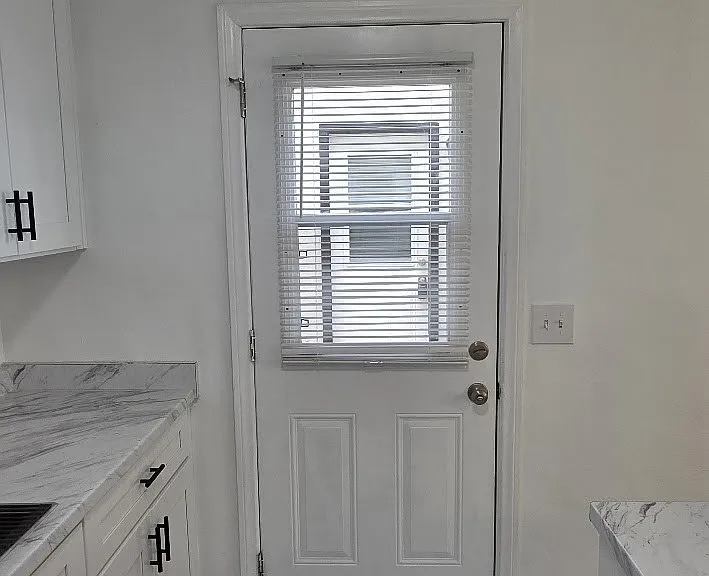 2904 Peppertree Ln #B — Photo 12