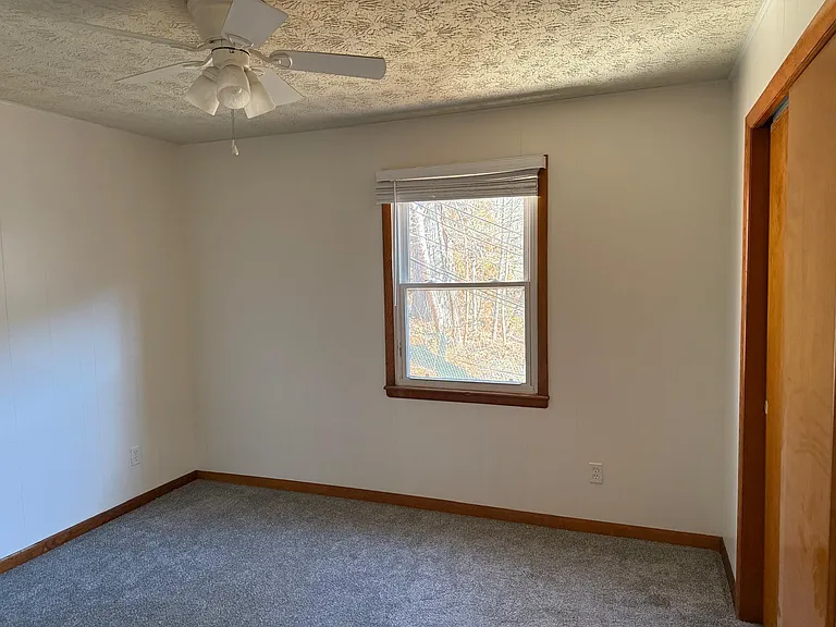 Large and bright bedrooms with ceiling fans and ceiling heat.