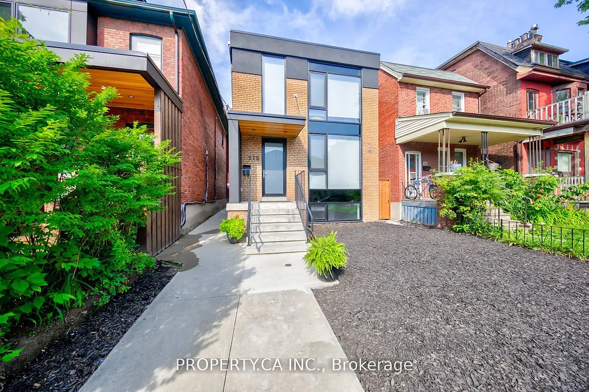 Building Photo - 572 Palmerston Ave #LOWER