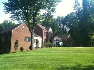 219 Howard Dr, Lynchburg, VA 24503