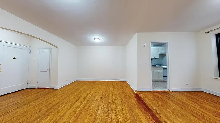 Rented by Bond New York | media 31