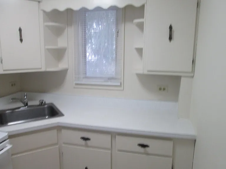 205 W Todd Ave #204 — Photo 9