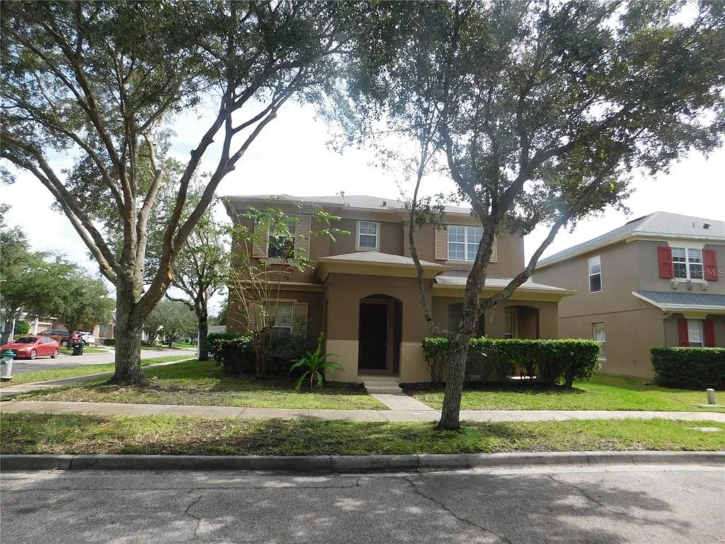 3 bed, 2.5 bath, 2919 sqft, $3,200 — Photo 1