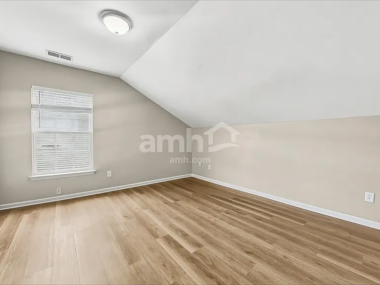 578 English Oak Cir — Photo 14