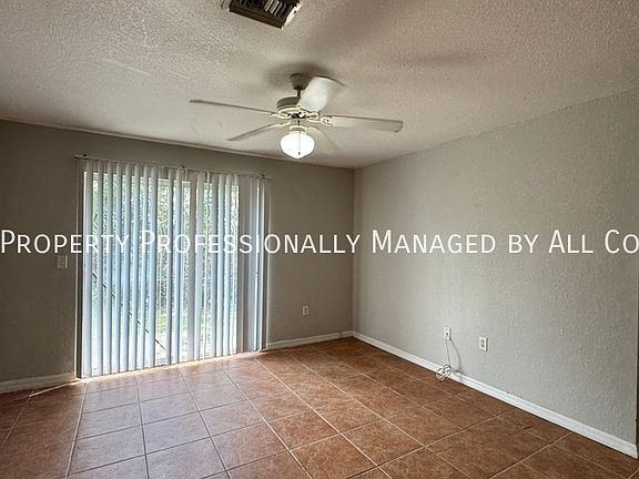 3rd image of 1214 Fairway Dr