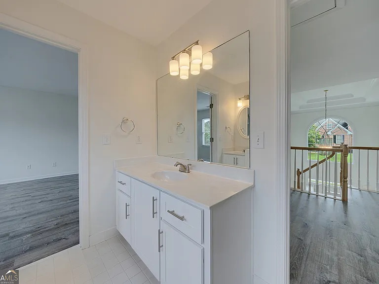 5795 Dovnick Dr — Photo 40