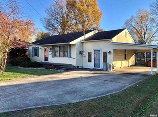 1703 W Cherry St, Marion, IL 62959