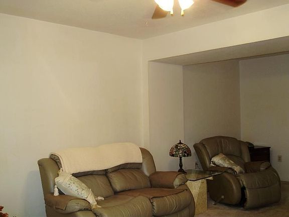2nd image of 4 Sally Ann Pl