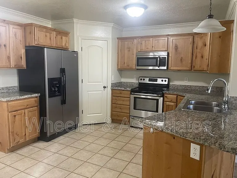 378 S 2150 W #202 — Photo 13