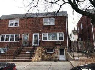 160-06 77th Ave, Fresh Meadows, NY 11366