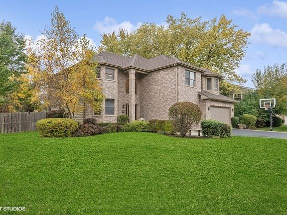 3rd image of 1520 Dartmouth Ln